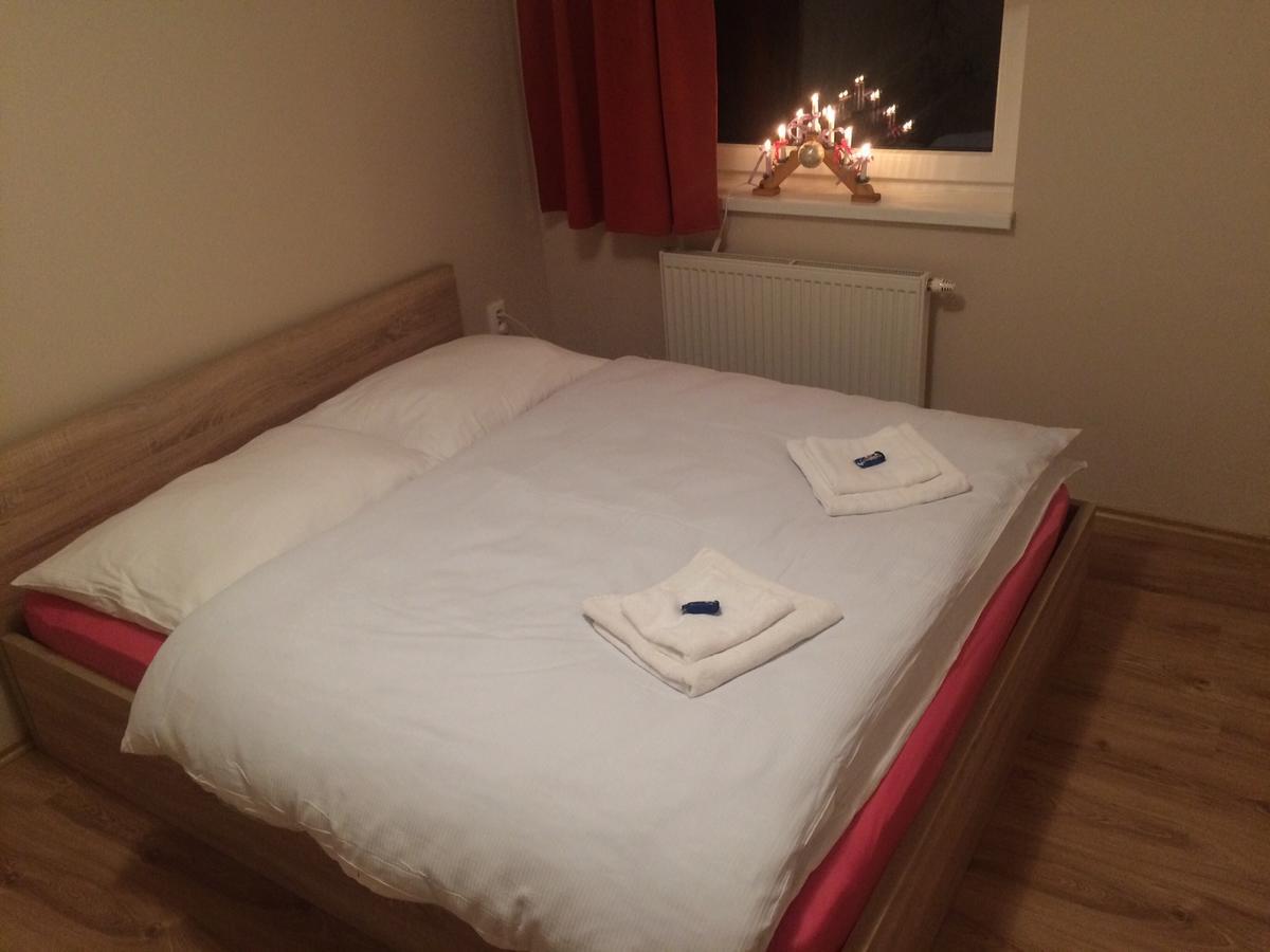 Beska Appartement Bešeňová Buitenkant foto